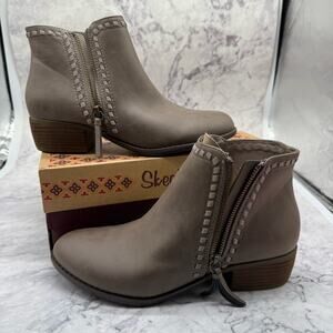 Skechers Women's Taupe Ankle Booties Vegan Leather. Size 9. New in Box